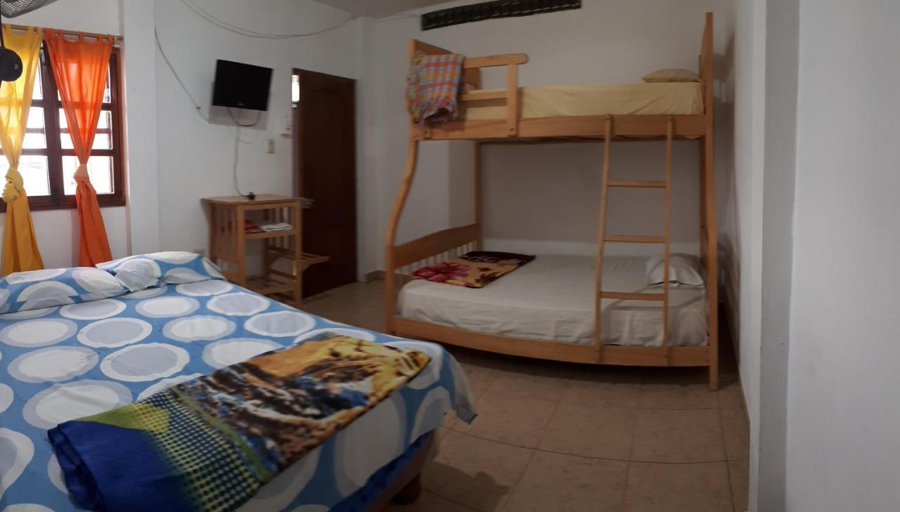 Hôtel Haus Quentin à Puerto López Extérieur photo