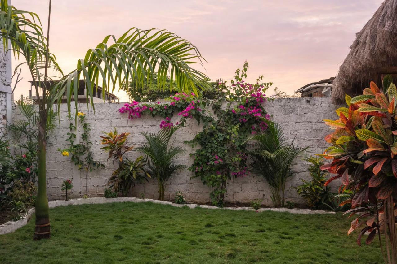 Hôtel Haus Quentin à Puerto López Extérieur photo